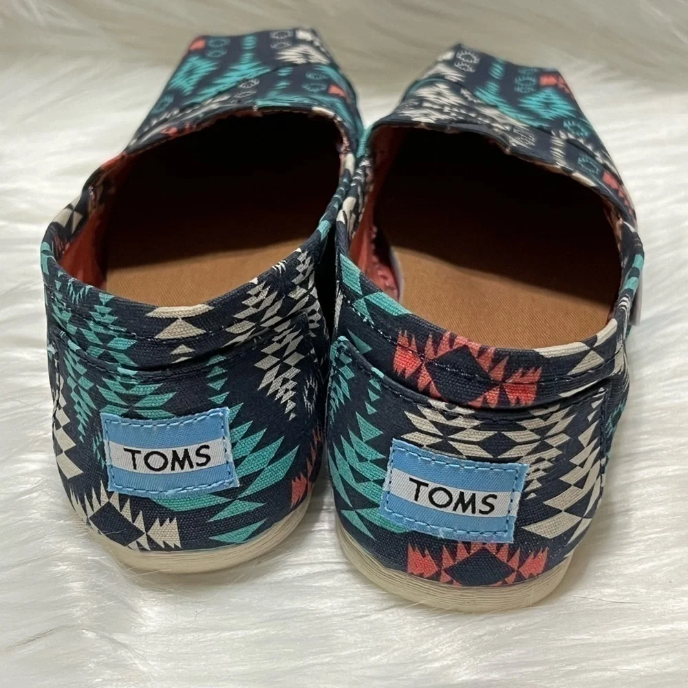 TOM’S Aztec Print Multicolor Women Shoes Sz W7.5